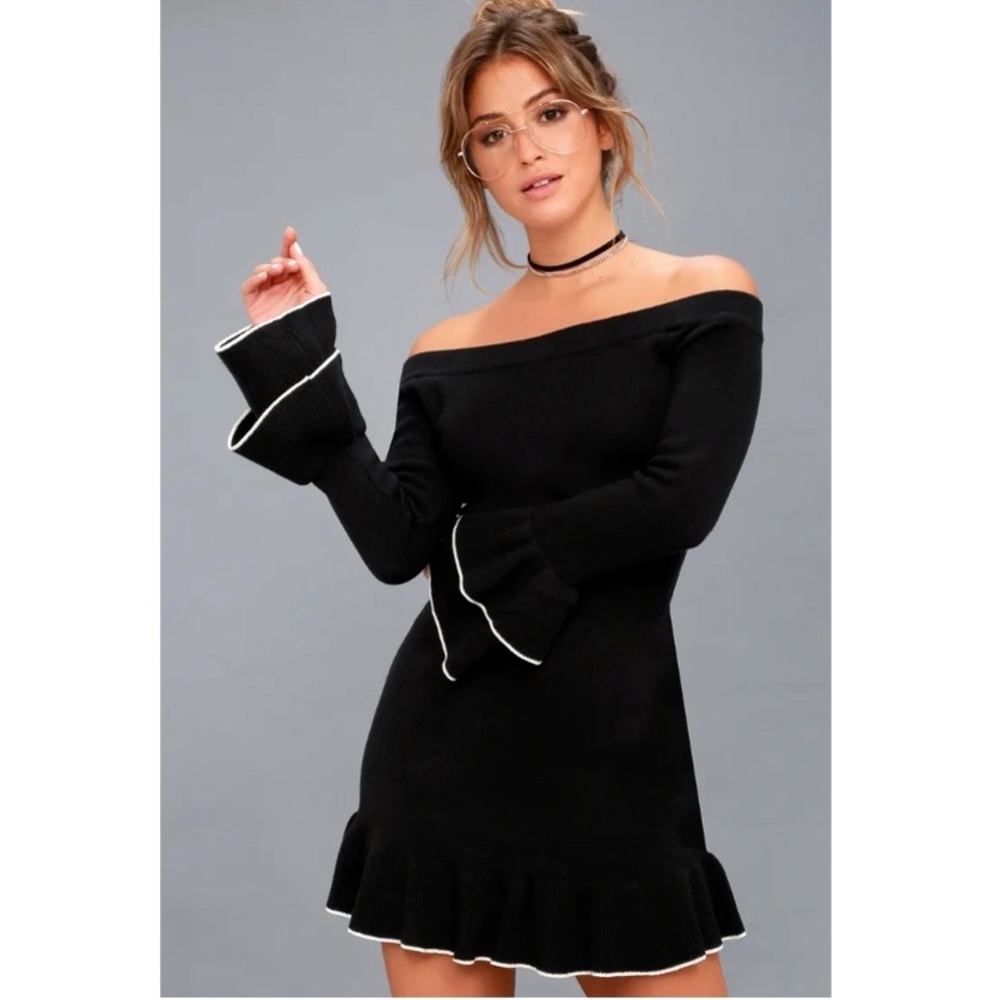 LULU’s🖤 Finesse Me Sweater Dress